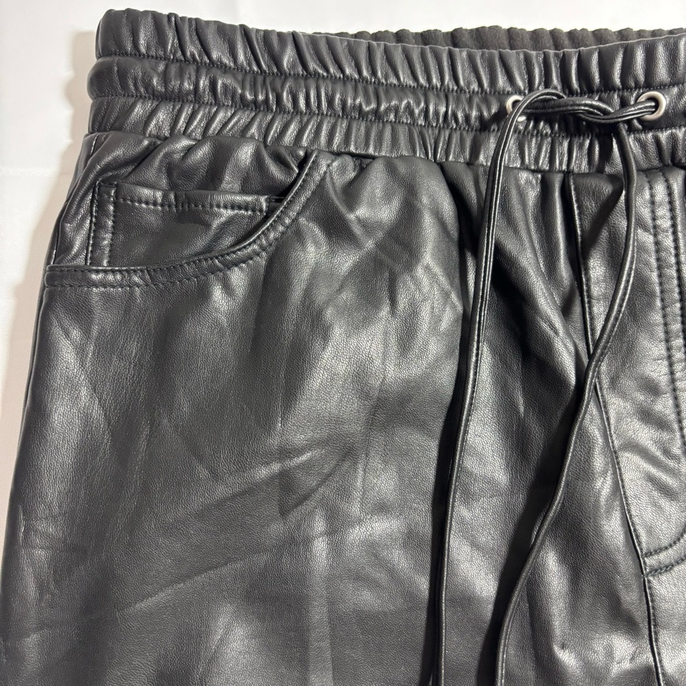 Express Women Faux Black Leather Pull On High Rise Jogger Pants‎ Size Small - Picture 4 of 12
